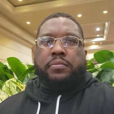Owner, Operator and Manipulator of LDUBB Boxing 🥊🥊 
YouTube🕹 https://t.co/SlfHi3fEeC

IG 📸 LDUBB_Boxing

https://t.co/8swTwa8sYO
