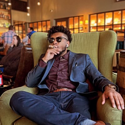 JeromezCourt's profile picture. Follow me ⬇️ If You A Real One🤷🏾‍♂️|EKU| IG: benjamin.jonesii | Snap: Jerome.j