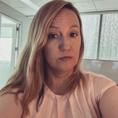 Writer, editor, digital content strategist, fur baby mom, Aggie. 🐄🐕🐈 Opinions expressed are my own.