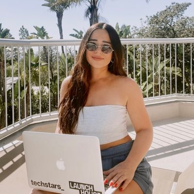 I’m the go-to gal for your next merch drop🔥 Building something new in Fashion Tech 🪡 | Founder & COO @DhakaiDotCom | @launchhouse @techstars @shelaunchd
