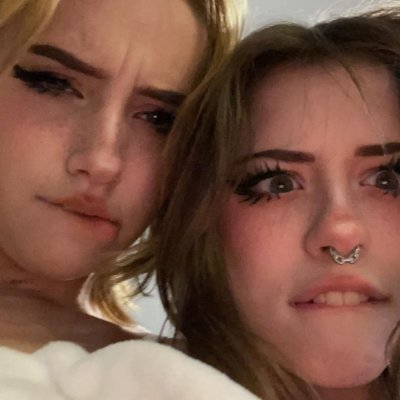 smhblushie's profile picture. big titty bitch