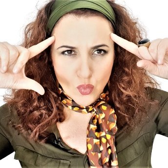 🎤 Entrepreneur
✳️ Polyglot Speaker | Digital Mktg
💡Founder of https://t.co/BMUcwxvWq6 and https://t.co/S9LA3ygQpe
📍 Barcelona ♡ 🇪🇸🇧🇷🇬🇧🇫🇷🇮🇹