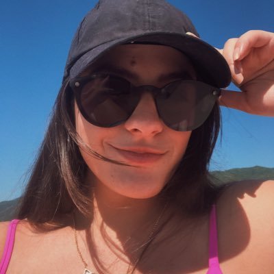 samaraguiarr's profile picture. dear diary