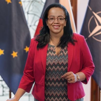 JMungengova's profile picture. Human, woman, and CZ & EU citizen. Tweets = my opinions. RT ≠ endorsement.