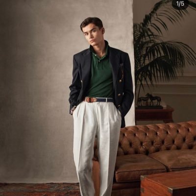 Absurdworld080's profile picture. 