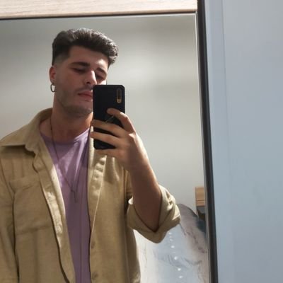 knocknockwih's profile picture. Full time engineer, part time slave.