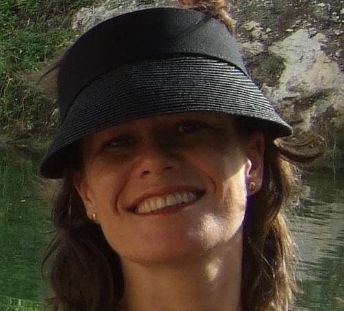 NataliaEcay's profile picture. Soy propietaria del bar @AntiguaFarmacia. Me apasiona la hosteleria y a pesar de llevar muchos años en esto, a veces siento que esta todo por aprender.