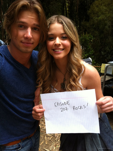 AlliDiLaurenti's profile picture. Friends share secrets.
Thats what keep us close.