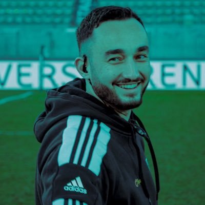 qsfezou's profile picture. @UsmSapiacRugby 🟢⚫️