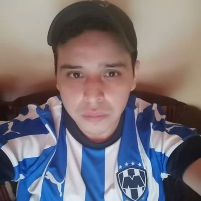 Ex Parodia. Owner of 'Y soy Rayado'.
Líder de la Barra del Sofá. 
Los comentarios en esta cuenta son responsabilidad mía y no de la empresa en la que laboro.