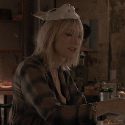 andersett's profile picture. im so gay for cate blanchett and for what