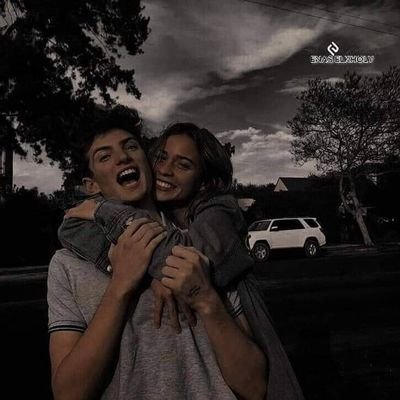 NesrinSalah8's profile picture. سألوني الناس عنك يا حبيبي 
كتبو المكاتيب واخدها الهوا ❤❤
Neso 💗💗