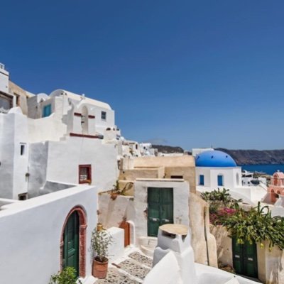 b_socialmedia22's profile picture. Social Media