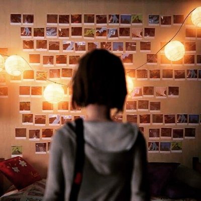 tweeting quotes from every lis game every hour