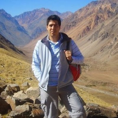 avilaraul77's profile picture. 