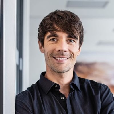 55+ Länder bereist. 14+ Jahre Online Marketing Berater, WordPress Webdesign, SEO, Social Media Marketing.