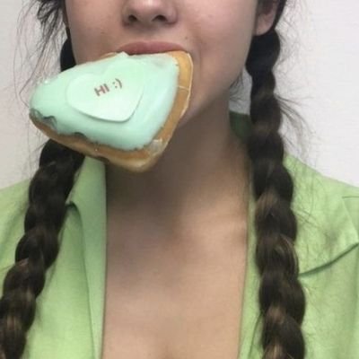 posievaia's profile picture. resting.