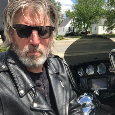 CharlesMikan's profile picture. 