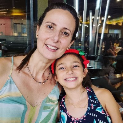 Nem demais, nem de menos. Só o suficiente para ser feliz, filtrando o que me faz bem. 🌻