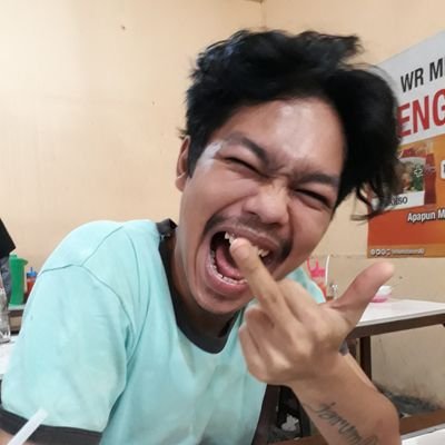 ade_peplau's profile picture. Peplau