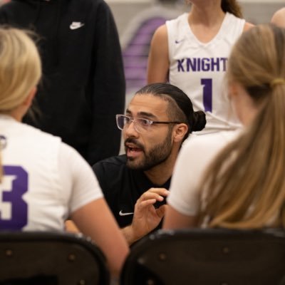 Basketball Coach @ Valley Basketball Club - AP Spanish Teacher - B.A. ASU 🔱 • M.Ed. GCU 🦌 • Ed.M. Columbia 🦁 email: joseruiz14@gmail.com