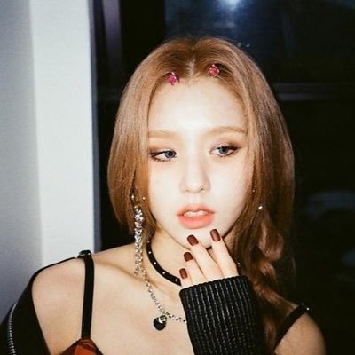 .. seulgi + rosé + heejin 𓆩♥︎𓆪 (fan account)
