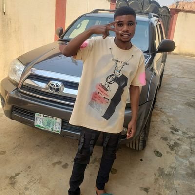 Ayegbusiadeniy3's profile picture. My attitude make me special