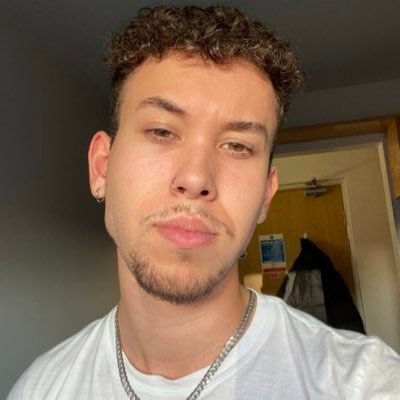 TheRealZakMak's profile picture. 