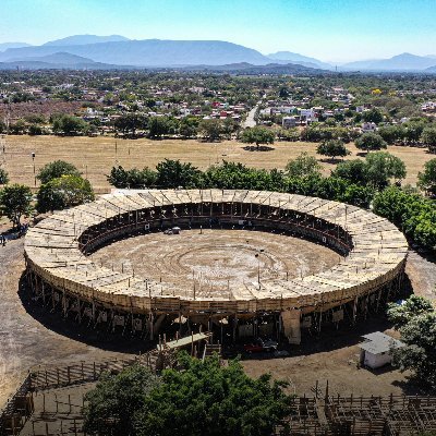 Cuenta de la Plaza de Toros la Petatera.