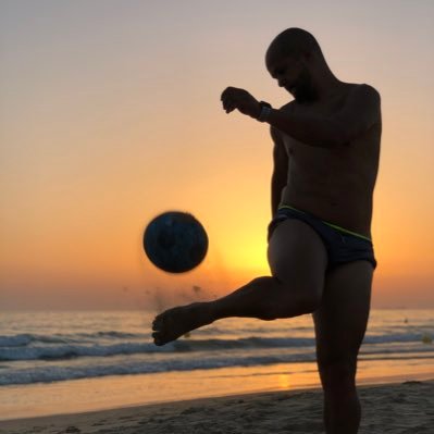 Ldo. CAFD, Máster en Alto Rendimiento, Diplom. EF, Entrenador UEFA PRO ⚽️ 🗄Direc. Dep. Fútbol