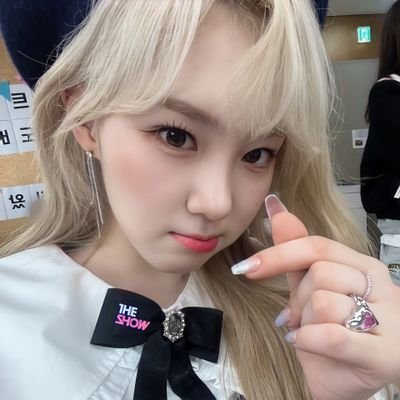 ksnkchlvr's profile picture. ang ebbg ay gawa gawa                                            lamang ng illuminati.