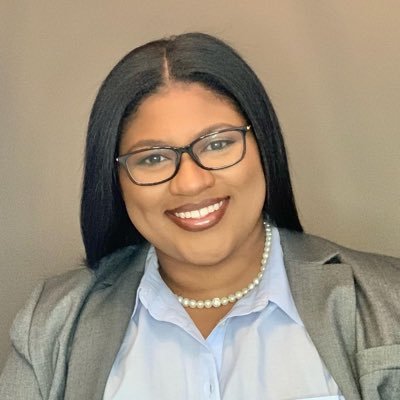 Budding Psychiatrist👩🏾⚕️ | Meharry Medical College '21 | Emory University ‘16 👩🏾🎓| Instagram: @drhartmrsbaker Proverbs 16:3