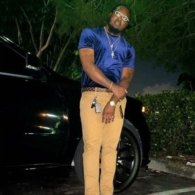 TaDaSway's profile picture. 