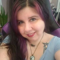 🎸🦖Laura Maz🦕🎙 (@vamphlet) 's Twitter Profile Photo