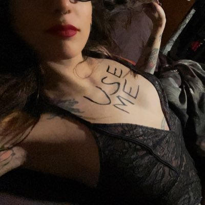 33 | 18+ MDNI | she/her | bisexual | tattooed slut makin spicy stuff | cashapp $deedeexrose | sub to my site ⤵️