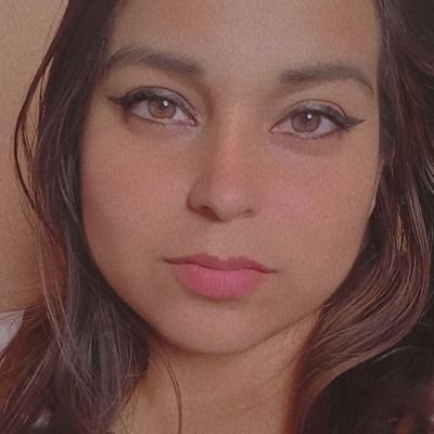 No me gusta definirme a mi misma, simplemente soy lo que soy ;). (^__^)!!!!!