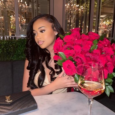 Amandabrunnn's profile picture. I'm in love with Jesus 🤍