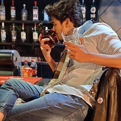 baba1823's profile picture. कटाक्ष करना चाटने से बेहतर है🙏🏻                      जानवरों से प्रेम करे 🌸