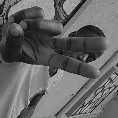 SapRockyTaylor3's profile picture. Certified Hustler / Electrical Engineer / Marketing representative  @__craftplug_ug / Mutabani wa mugagga/ #GodAboveAll