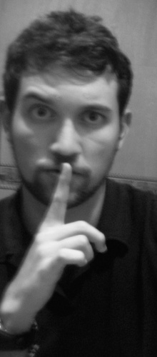 Homero_Jr's profile picture. 19 anos, Ama Músicas, Livros, Filmes & Séries e mora no Estado Maravilhoso kkk.. esse sou eu õ/