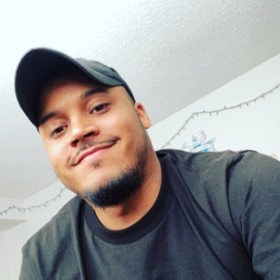 anayac25's profile picture. 