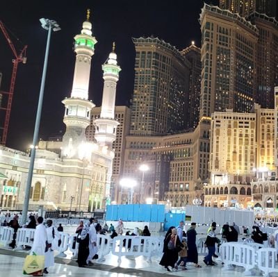 اللهم صل وسلم على نبينا محمد وعلى آله وصحبه أجمعين