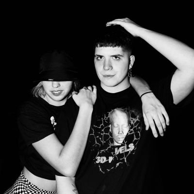 _venjamin7's profile picture. me pide trappin trappin, yo pido mas belleza.
arte(?
- link de spotify abajo