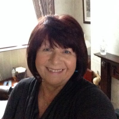 halliwell_s's profile picture. 