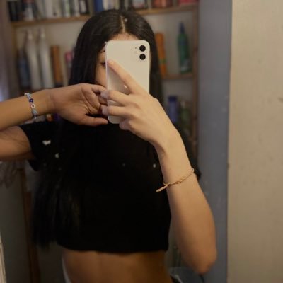 giftedrose5's profile picture. 🖤🥷🏽