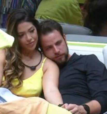 Lala63438064's profile picture. A felicidade chegou e fez morada