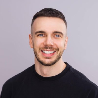 Staff Software Engineer at Google NYC, working on UI for the Search AI experience. From Paris
