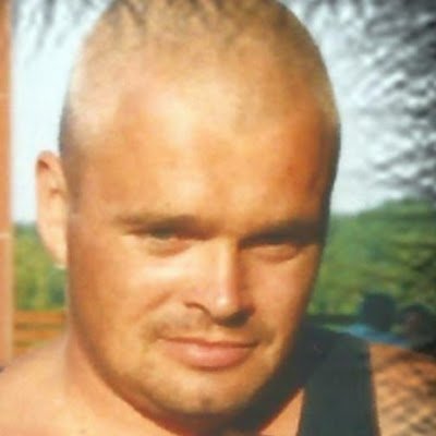 LomjanskyTibor's profile picture. 