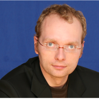 hier unterwegs um zu lesen, für das Schreiben fehlt dieses merkwürdige Ding namens Zeit.