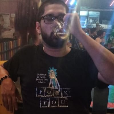 Comandante del carguero Sarah Kerrigan bajo el dominio de la O.P.A (Alianza de Planetas exteriores)